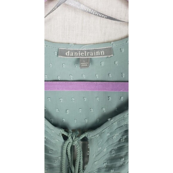 Daniel Rainn Blouse Top L Green White Floral Boho Tassel Tie Dainty Feminine - Picture 3 of 10